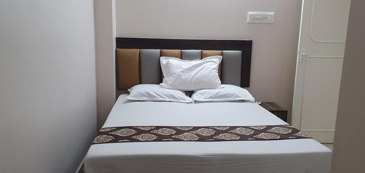 Modern Villa Chennai Ngoại thất bức ảnh