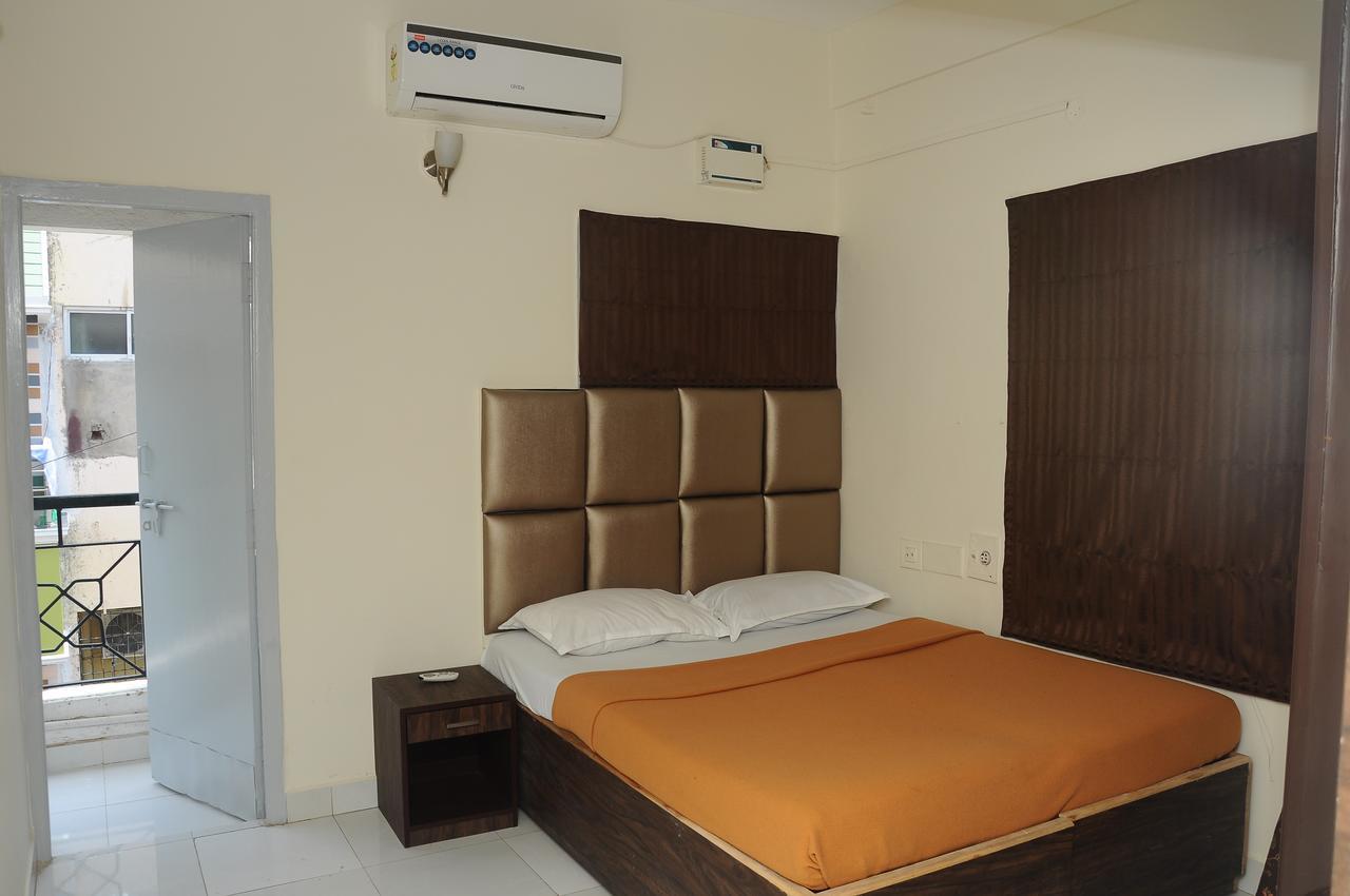 Modern Villa Chennai Ngoại thất bức ảnh